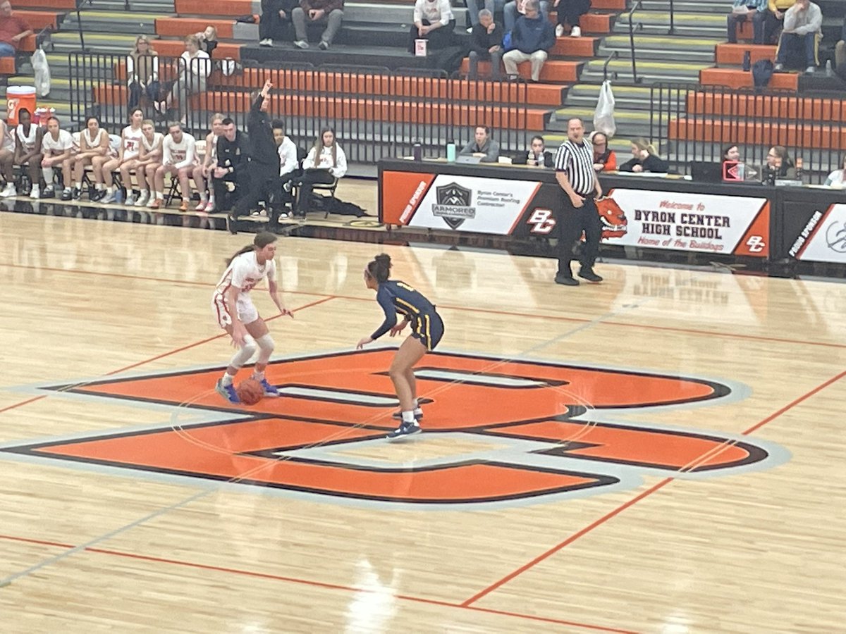 secorsig's tweet image. What a junior year for Byron Center @WestMiDrive2024 @ButlerUWBB PG @LilyZeinstra. 

Lily averaged 21 pts, 9 rebs, and 3 assts/stls a game and was 1 of the most dominant players in the state this season. Lily shot just under 50% from the floor and 83% at the line #MakeShots30