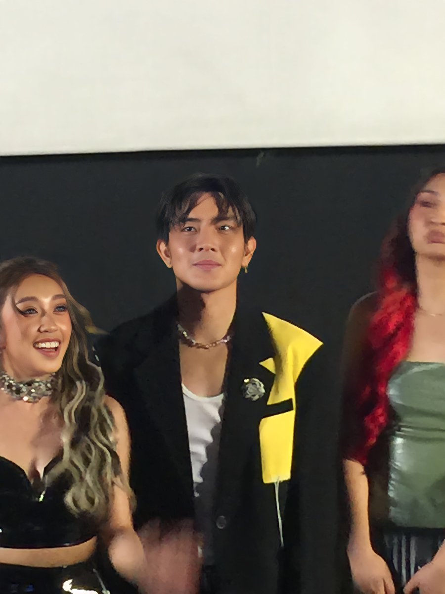 RalphstersOFC's tweet photo. We’re so proud of u lastnight bestboy! ✨

At abangan natin si @ralphhmalibunas mamaya sa It’s Showtime Online u 💙

#RalphMalibunas 
#TeenClash https://t.co/zryMyf56cE