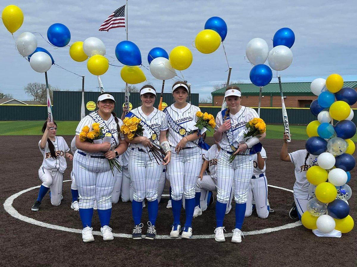 RaccoonSoftball's tweet photo. SENIOR DAY! An AMAZING group of young ladies who are leaving a legacy of strong, graceful leadership for future raccoons. Proud of who they are and excited to see all of the amazing things they will accomplish in their future. @FHSRaccoons #raccoonsvseveryone https://t.co/9Li1XLSihW