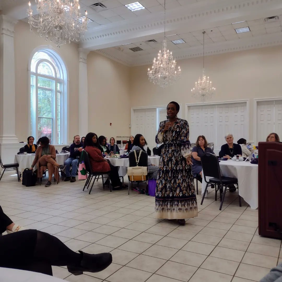 ProfessorSams's tweet photo. "...you can't tell me nothing about rhythm, cadence and drums!! We knew we belonged! Narratives of Hale county. Lift every voice...Beat your drums as if you are in the congregation. Become a better witness." The power of being seen, the power of belonging @UMTLT #ALNAME https://t.co/BhyWdslVpt