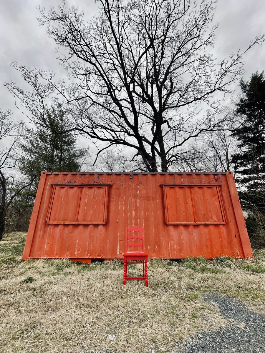 theredchairs's tweet photo. 📍 #boyce #viriginia #theredchair 🔴🪑 https://t.co/tQIvUdmmfC