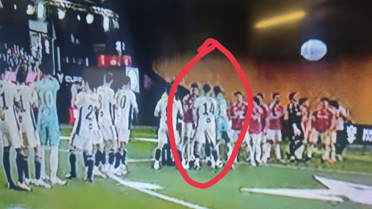 Miren, si se saludaron <a href="/IbaiLlanos/">Ibai</a> <a href="/JuanSGuarnizo/">ElJuaniquilador 💪</a>