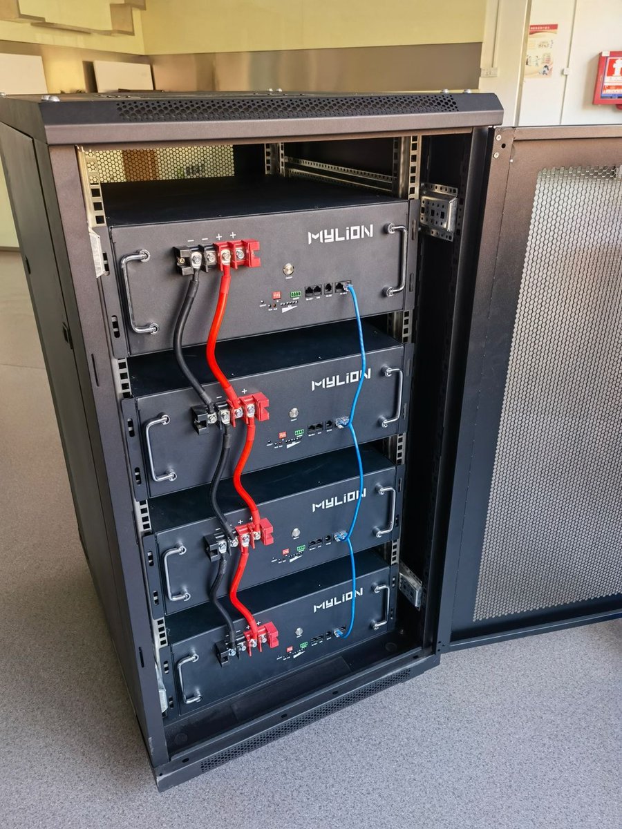 MylionB's tweet photo. Our 20kW home off-grid solar system is an efficient, reliable, intelligent and environmentally friendly energy solution, suitable for homes, villas, rural areas Any questions or need more information, please feel free to contact us and we will answer you soon.
#energystorage https://t.co/3ietr4oyqA