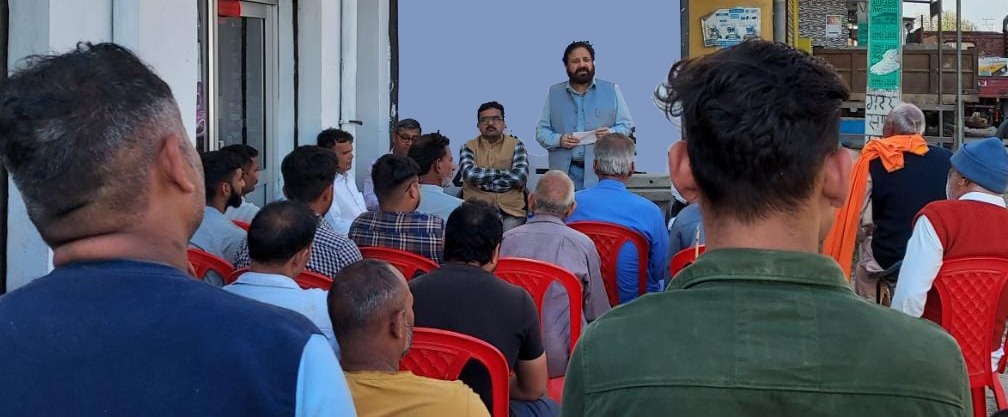 RisingKashmir's tweet image. #NC can #fulfill #aspirations of all #sections of #society: Babu Ram

@JKNC_

risingkashmir.com/nc-can-fulfill…