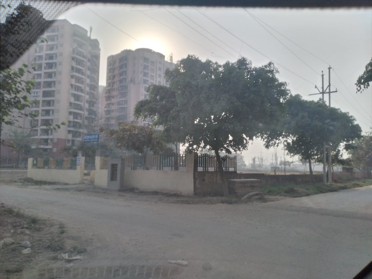 OmdattSharma's tweet photo. @gopal82sharma @Devendr40481206 @UPSIDA @CMOfficeUP इस सीवर की गंदगी को नेताजी पार्क के मुख्य द्वार पर दिखाकर गुमराह न कीजिए। यह आज सुबह की तस्वीरें हैं। पार्क के नामकरण को नेताजी का अपमान कहने वालों पर कार्रवाई होनी चाहिए। @MaheshSharmaGBN @Sevanandbjp @tejpalnagarMLA @dr_maheshsharma @Sanjaybalibjp @Rmsurajpurupsi2 @UPSIDA https://t.co/pQDKcA5uVF