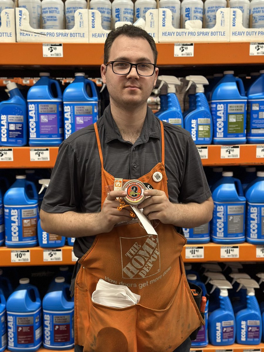 Brandi6371's tweet image. Celebrating anniversaries with our associates at #485 🏆 Happy Anniversary!!
#CelebrateYOU 

 @Edmond0485 @NagyAndrew @ShawnMinkner @SandraD2429 @DepotRob @aboutthepigskin 

#PMDPeopleFirst 
#D287WeAreTheBar #D287StrongerTogether
#FearUs485