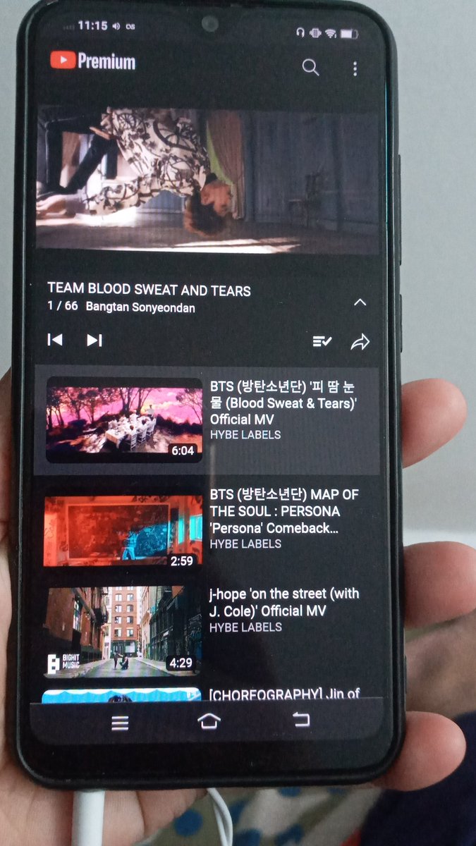 azie13842425's tweet photo. One phone for YouTube another one for spotify
#TeamBST #ManhiManhiManhi
ARMY IS BACK ON YOUTUBE
ARMY YOUTUBE PARTY
#ArmyIsBackOnYoutube https://t.co/LeKlKKtoyz
