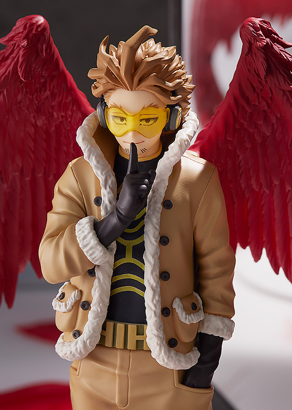 From 'My Hero Academia' comes a POP UP PARADE figure of Hawks! Fans of the series, be sure to preorder him for your collection! Preorder: s.goodsmile.link/d8D #MyHeroAcademia #goodsmile