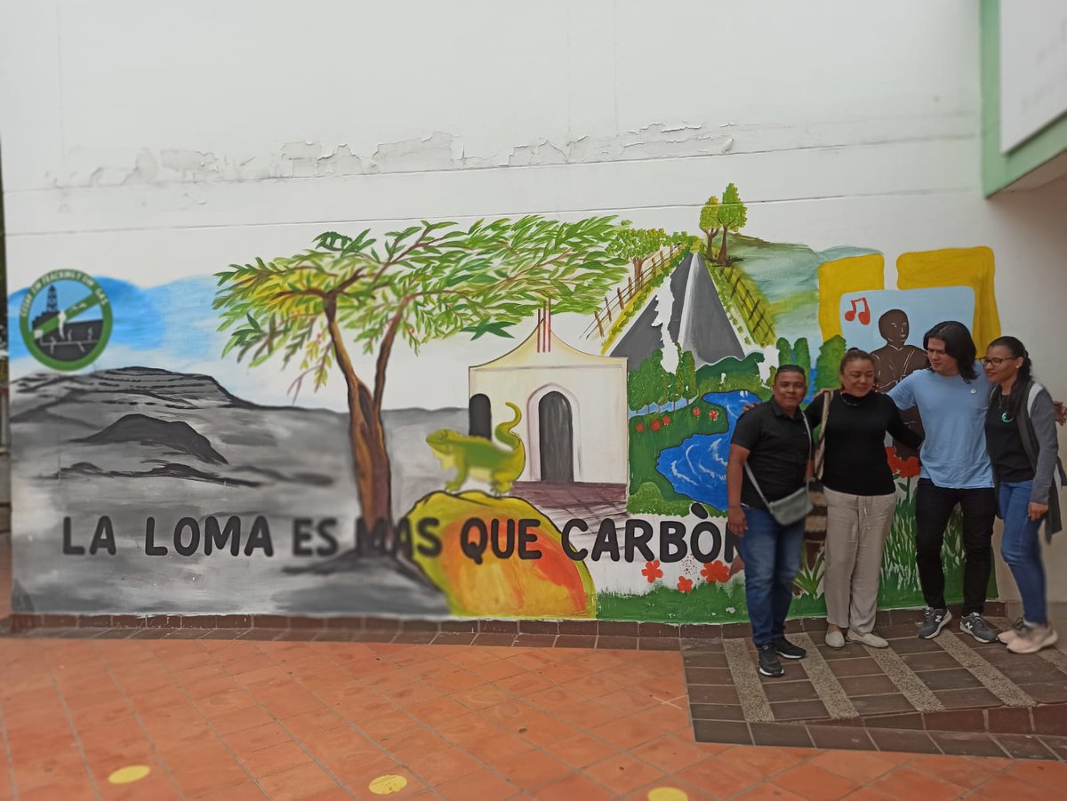 carlos_barbosap's tweet photo. "La Loma es mas que carbón"
Hoy estuvimos en el corregimiento de #LaLoma en el municipio #DelPaso en la preparación de #ElCorredorTransitaPorLaVida
Muy pronto en el municipio de la Jagua de Ibirico ¡Espérenlo! https://t.co/jZFsEvA4BD