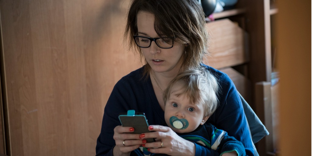 CareSearch (@caresearch) on Twitter photo A new 'Oncology Hub' within the MyQCH smartphone app has been developed to support parents caring for a child with cancer. Professor <a href="/NatalieKB8/">Natalie Bradford</a> from the Centre for Children’s Health Research, <a href="/childhealthqld/">Children's Health Queensland</a>, and <a href="/QUT/">QUT</a> discusses this new hub bit.ly/CSBlog14Mar23
#Paediatric A new 'Oncology Hub' within the MyQCH smartphone app has been developed to support parents caring for a child with cancer. Professor <a href="/NatalieKB8/">Natalie Bradford</a> from the Centre for Children’s Health Research, <a href="/childhealthqld/">Children's Health Queensland</a>, and <a href="/QUT/">QUT</a> discusses this new hub bit.ly/CSBlog14Mar23
#Paediatric