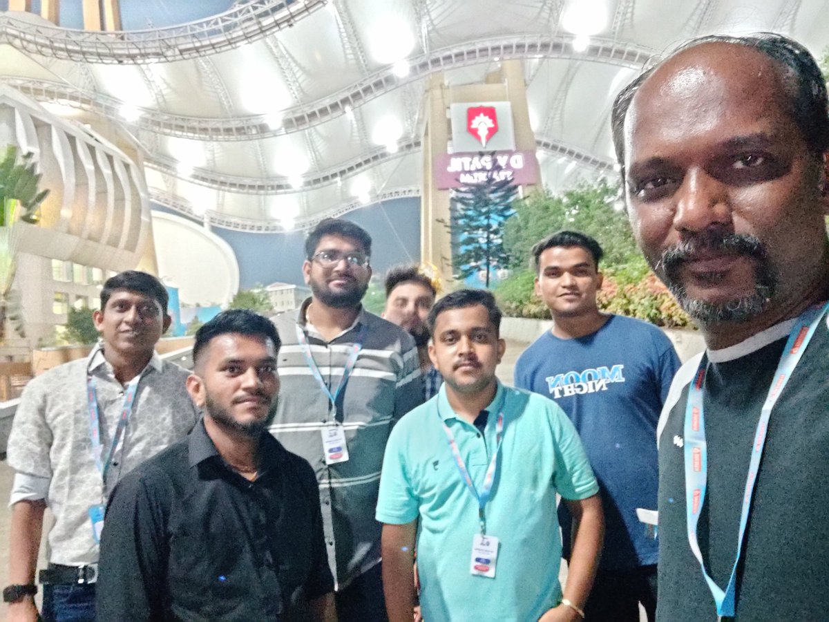 RoosterTeethRaj's tweet photo. Thank you so much #mithunsir for arranging great VIP hospitality of @Dream11 #rcbvsdel enjoyed every moments... *Divided by states , United by @Dream11* great friends @arjunkumar318 @mayyuu007 @yashrathi5026 @Candy24162 Satish, Anmol, Harsh, Prasad, Ganu, Parimal https://t.co/I5fTb4BRaE