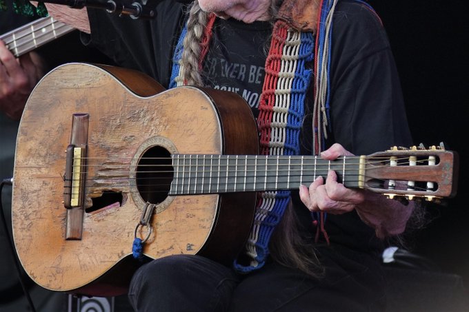 LegendsBranson's tweet photo. Can anybody guess whose guitar this is? 🤠🎸
It's a 2-show #sunday, and we've got a tribute to Willie Nelson in both Legends of Country at 3pm and Legends in Concert at 8pm. It's a great day to see one of both shows! #legendsofcountry #legendsinconcert #bransonmo #bransonmissouri https://t.co/HjQDucO7j7