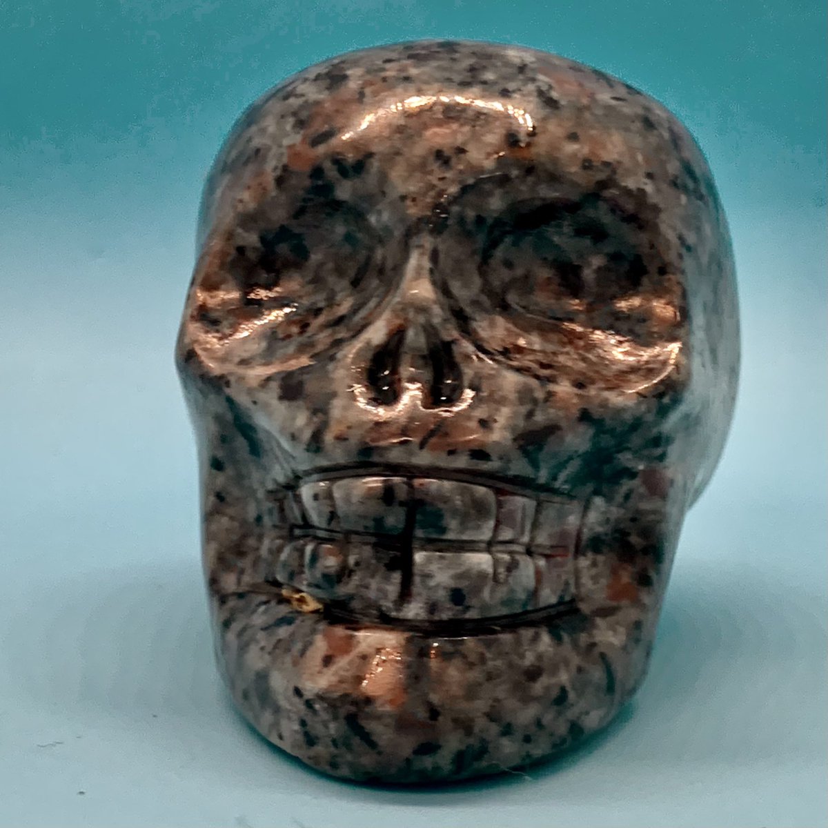 RefabFancies's tweet photo. #skull #crystals #CrystalSkulls https://t.co/zyLCsRmERV