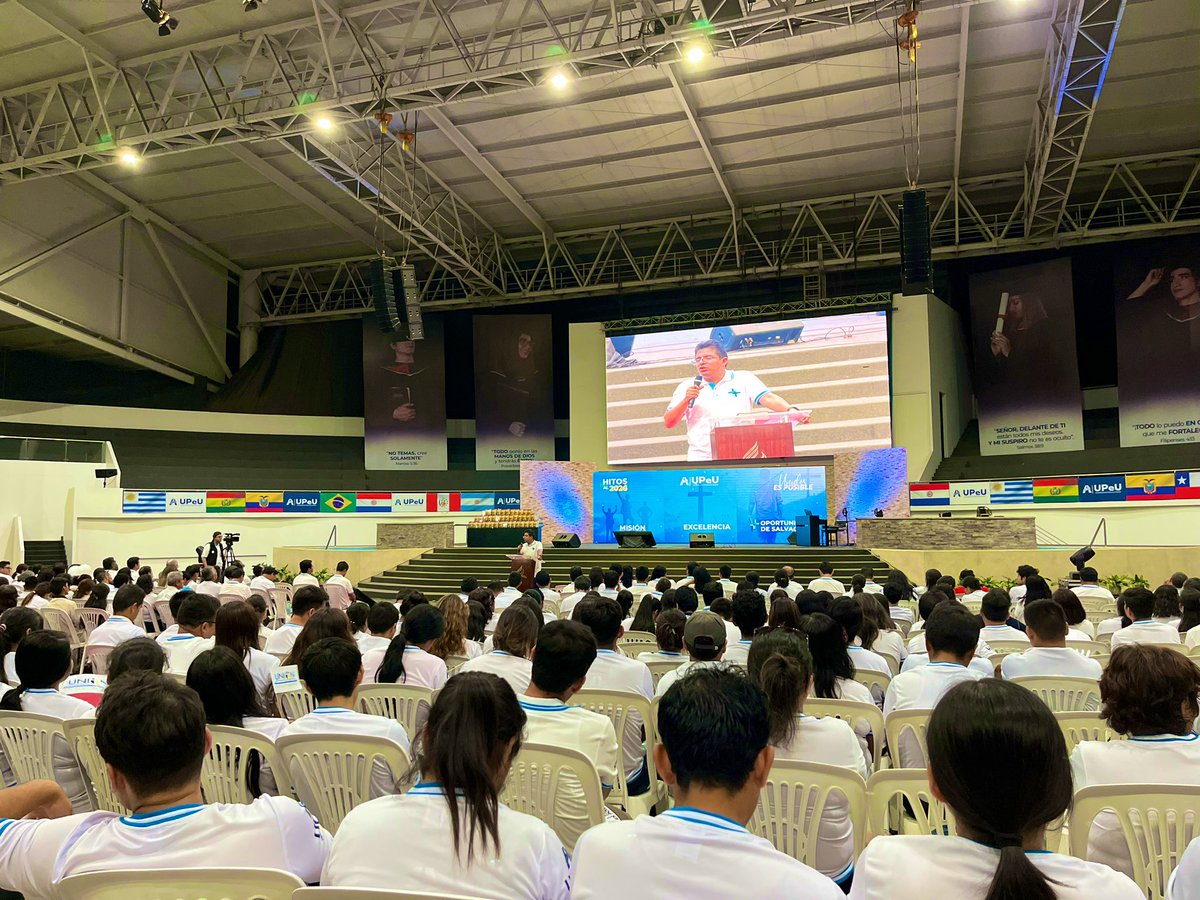 UPeUOficial's tweet photo. 📣 Si usted no pide al Espíritu Santo es porque no es una necesidad para usted, debe pedir hasta que Dios lo derrame en su vida, mencionó el Pr. Daniel Montalvan, Presidente de la UPN, esta noche en el lanzamiento de los hitos de la UPeU para el 2026. 🙏🏻😊

#mision #UPeUNoticias https://t.co/M6d0LZj1ml