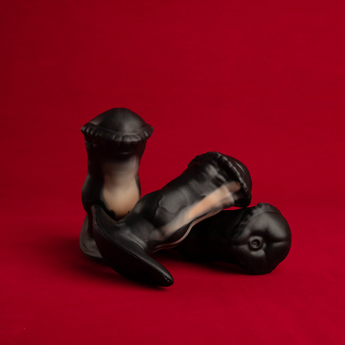 NothosaurFR's tweet photo. Les deux extrémités se courbent pour épouser la courbe du corps entre les jambes, de sorte que lorsqu'on marche, le mouvement généré provoque un léger déplacement du bouchon à l'intérieur pour générer une stimulation fabuleuse.😍
🔗https://t.co/nTnKe0Du7O
#pluganus
#godeanal https://t.co/nLvDQPaSWY