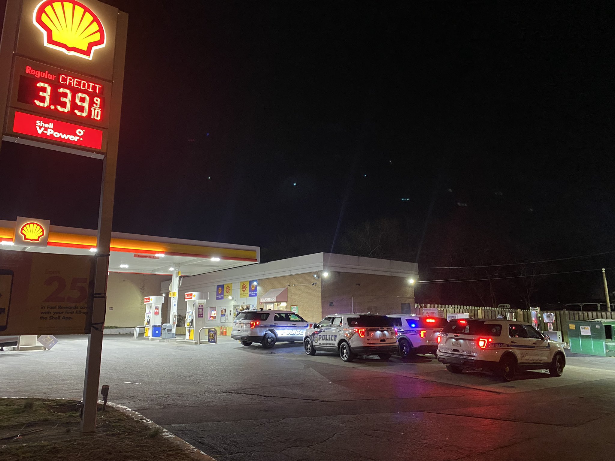 MoCo PG News on Twitter "GAS STATION CARJACKING Shell Gas station, 4800 block of Annapolis Rd
