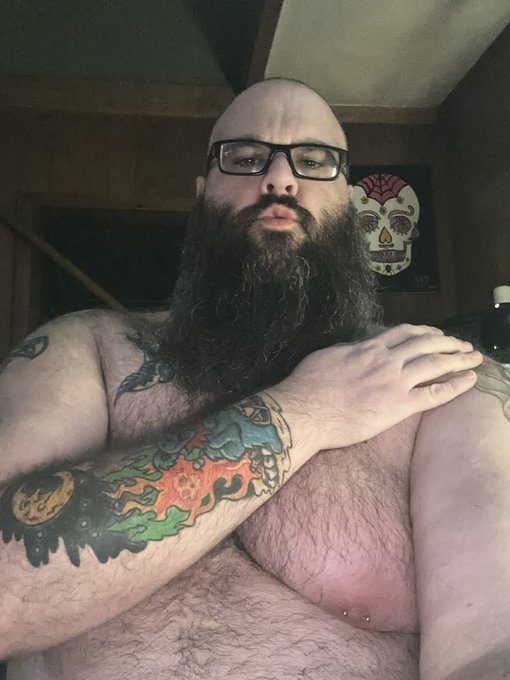 Showing off the beard looking and feeling like a stud.#BEARD #bearded #beard #chubbydaddy #bigguy #tattoo<a href="/tag/tattoo"class="tags"><span>#tattoo</span></a><a href="/tag/beard"class="tags"><span>#beard</span></a><a href="/tag/bearded"class="tags"><span>#bearded</span></a><a href="/tag/bigguy"class="tags"><span>#bigguy</span></a><a href="/tag/chubbydaddy"class="tags"><span>#chubbydaddy</span></a>
