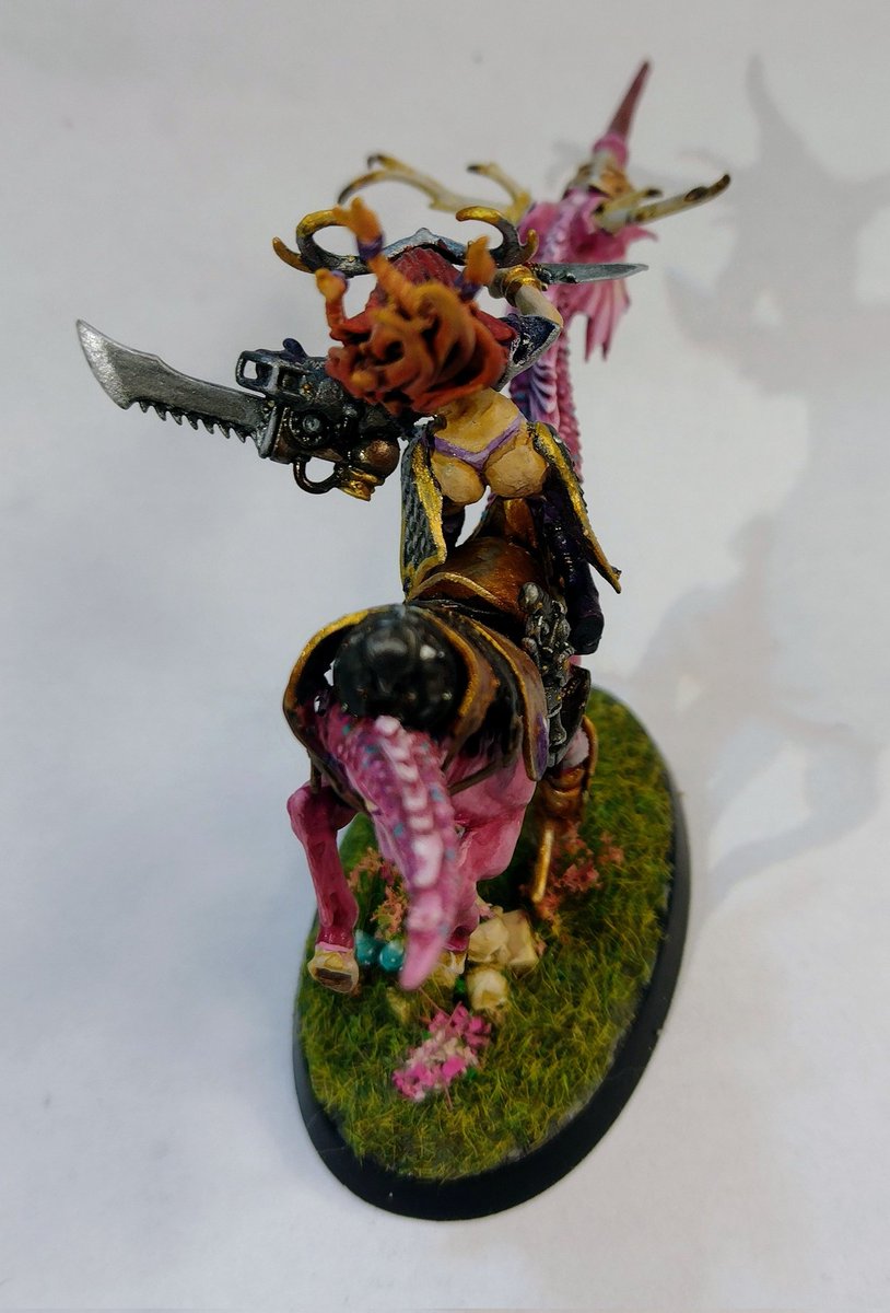 Kamali_Love's tweet photo. Para que vean que si pinto!!!! Nos vemos en Twitch hoy Warhammer #streaming #streamerlatino #streamergirl #streamer #mimic #geekgirls #geekgirl #girlcraft #girlcrafting #girlcrafter #girlcrafts #warhammer #slaanesh #geekcrafters #crafts #convertion #geekcraft #geekcrafts https://t.co/gczIkpCM1s