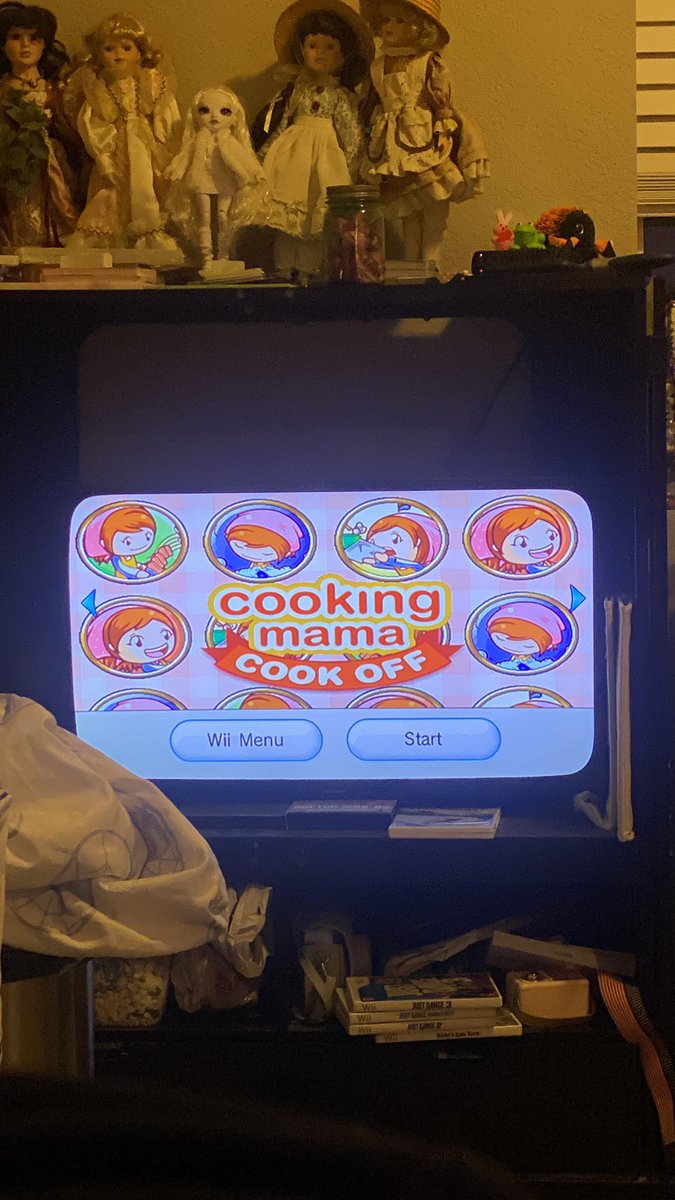 encodingfailure's tweet image. bro put on jerma985’s cooking mama stream at the function⚰️⚰️⚰️⚰️ (i cant find the skull emoji)
