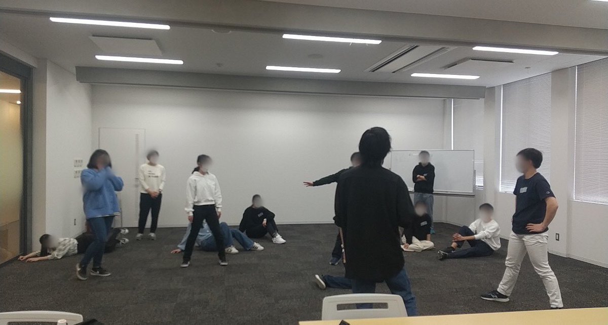 Nara_Akatsuki's tweet photo. 【第２回ワークショップ】
12名の参加者を迎え、無事に終了いたしました！

3月末の春季大会に向けて演劇のモチベーションが更に上がる活動ができました。

新年度は新たな活動も展開してまいります！よろしくお願いいたします！！ https://t.co/qtV48IhYFR