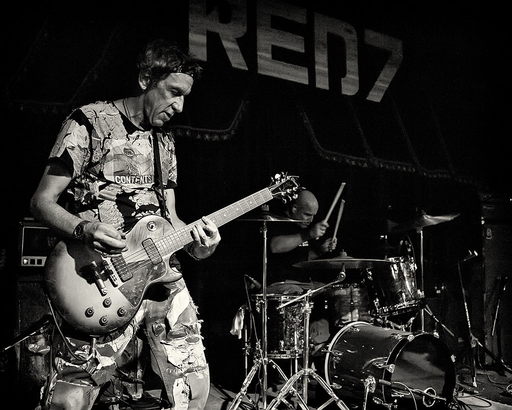 PunkRockStory's tweet photo. Very sad news

Dix Denney, co-founder and bassist for Los Angeles punk rock band The Weirdos, has passed away.

Posted via his brother John Denney's Facebook page.

Rest in peace Dix

#theweirdos #dixdenney #RipDixDenney #RipDix https://t.co/P2XOoJJ4b6