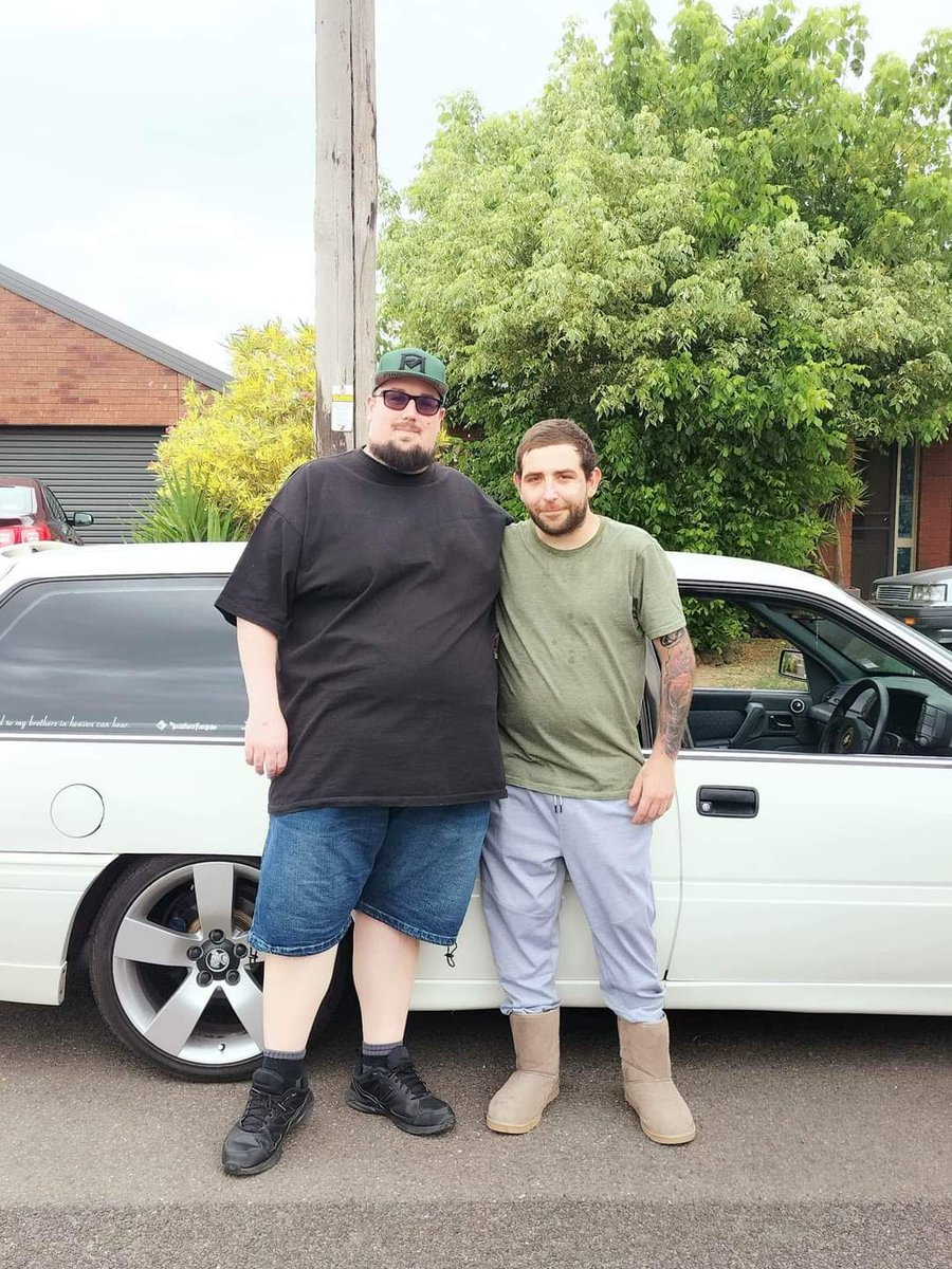 gofundme.com/f/please-help-…

My friend lost his battle with Cancer and hope those around can help donate so that he gets a proper burial

#FuckCancer
#ForTheBoys