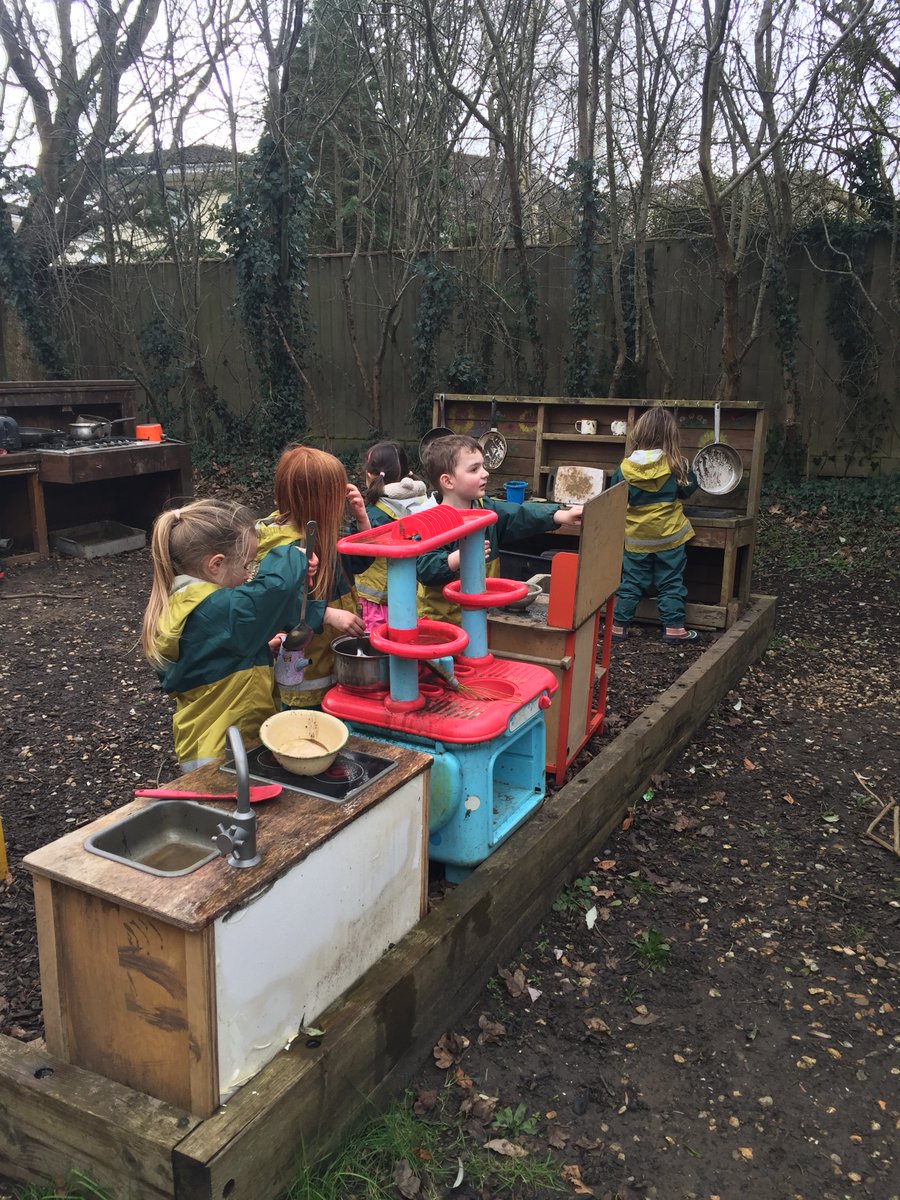 How wonderful to see our Nursery &amp; Pre-school enjoying our OPAL experience, it is great allowing other groups to reap the OPAL rewards, thank you to our OPAL Play Partners for making it happen.
<a href="/OPALOutdoorplay/">Michael Follett OPAL Founder and Director</a> @OPAL_CIC <a href="/rachmurrayplay/">Rachel Murray</a>