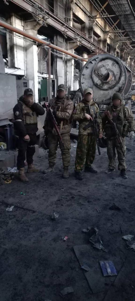 Russian troops inside AZOM plant, Bakhmut.