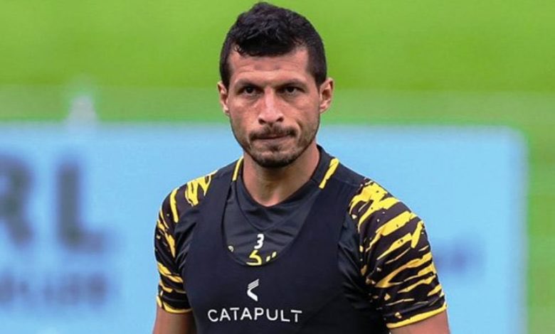 osaamah11's tweet image. ما قاله #طارق حامد .. أعاد للأذهان 
حادثة الاعتداء اللفظي لمدرب الوحدة الأسبق #ميدو على مشجع وحداوي (عادي) عبر تويتر والتي دفع ثمنها بالإقالة رغم حاجة الوحدة له آنذاك.
غلطة ميدو، لم يمررها الرئيس #حاتم خيمي في حينه وقدّم درساً في القيادة والمسؤولية والأخلاق.