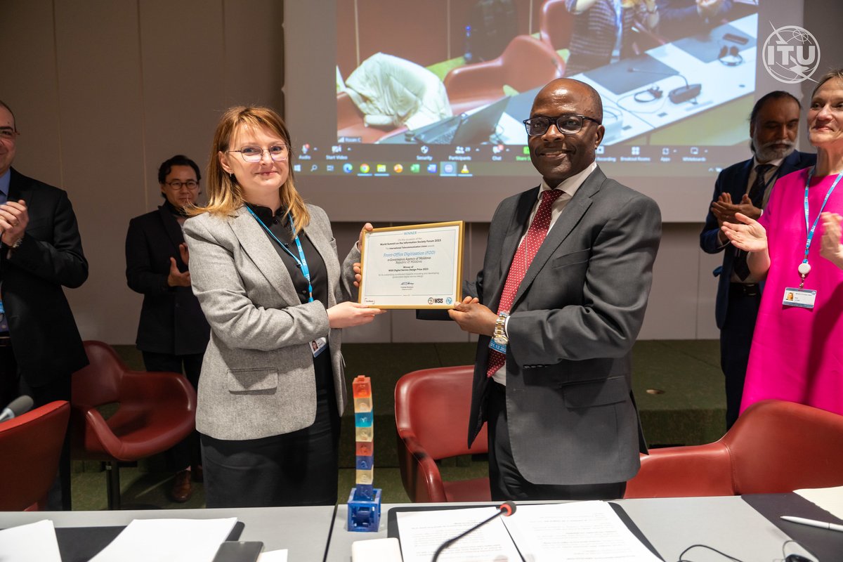 ITU's tweet photo. Congratulations @eGovCenterMD Front-Office Digitization https://t.co/4FlykywARi #WSIS Digital Service Design Special Prize winner for outstanding contribution towards innovating + developing government digital service design! https://t.co/hffNFwHhJW