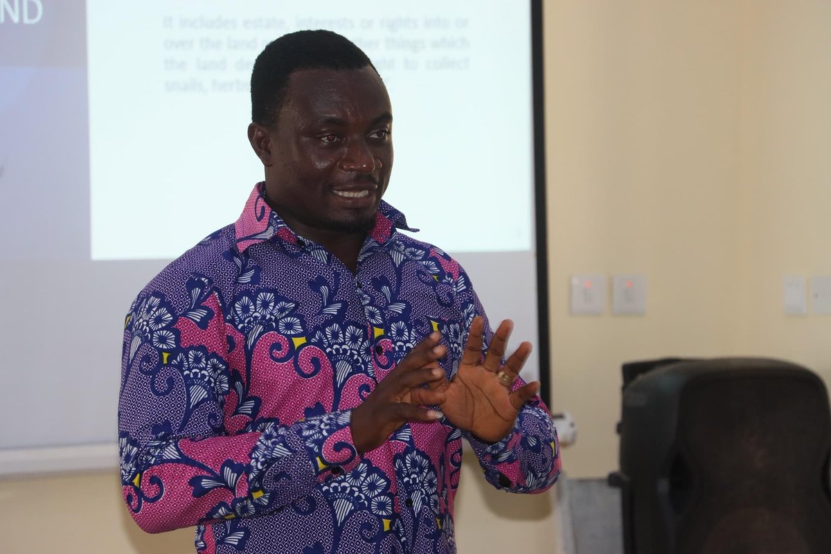 GhanaFoN's tweet photo. To empower communities to assert their rights, @GhanaFoN with the support of @Oxfam is conducting a 4-day training on land rights, crop, land compensation and ESIA for will-be affected communities in the Central Region by the Ewoyaa Lithium Project implemented by Atlantic Lithium https://t.co/5ZEkbLKBCz