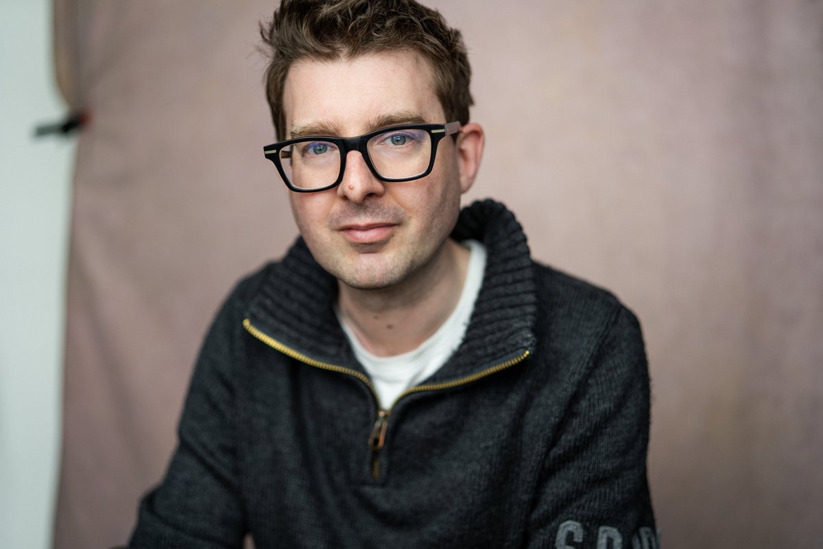 I interviewed <a href="/simonjamesgreen/">Simon James Green</a> for <a href="/VadaMagazine/">Vada Magazine</a> about his latest book #BoyLikeMe, the impact of Section 28 on LGBTQ+ young people, and the ongoing censorship in schools today. 🏳️‍🌈📚 vadamagazine.com/features/simon…