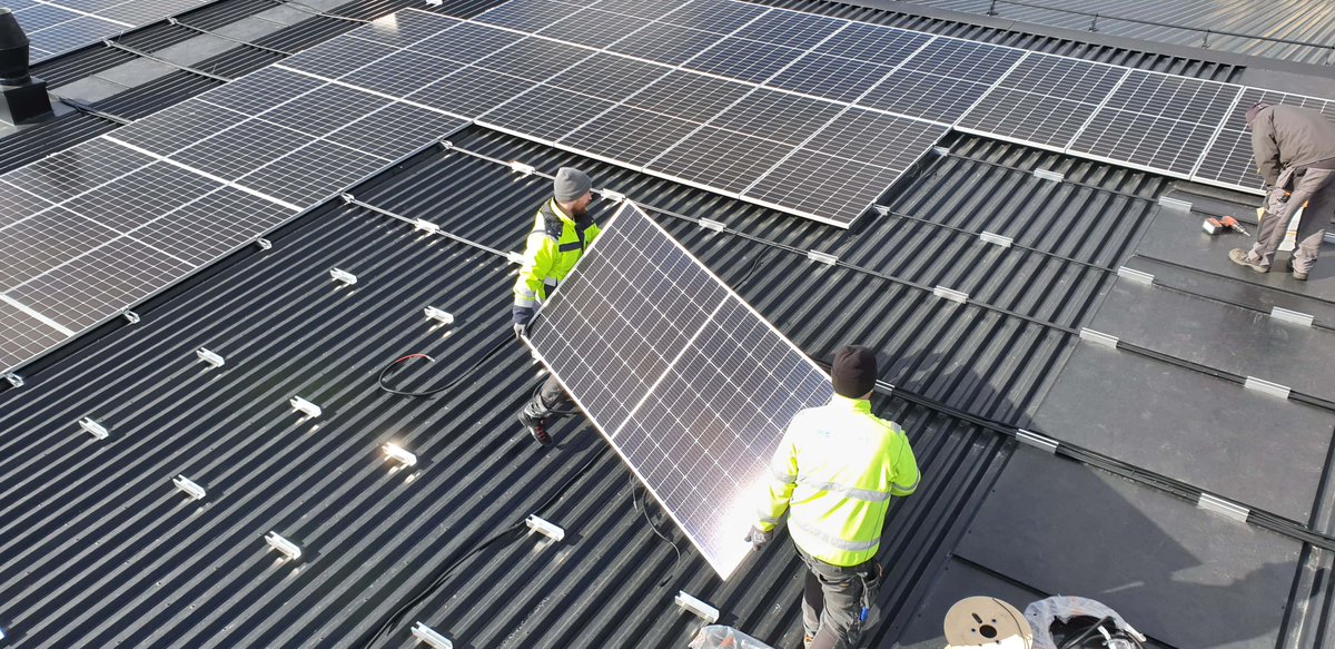 Onninen_Oy's tweet photo. Onninen laajentaa rooliaan Ruotsin uusiutuvien energiamuotojen markkinalla ostamalla aurinkovoimajärjestelmien tukkukauppiaan Zenitec Swedenin. https://t.co/V3EHzp0dww https://t.co/5319BAUuEC
