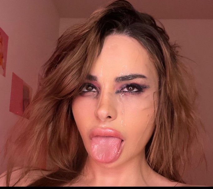 rt if u want to cum on my face 🤍 https://t.co/e36Keadooi