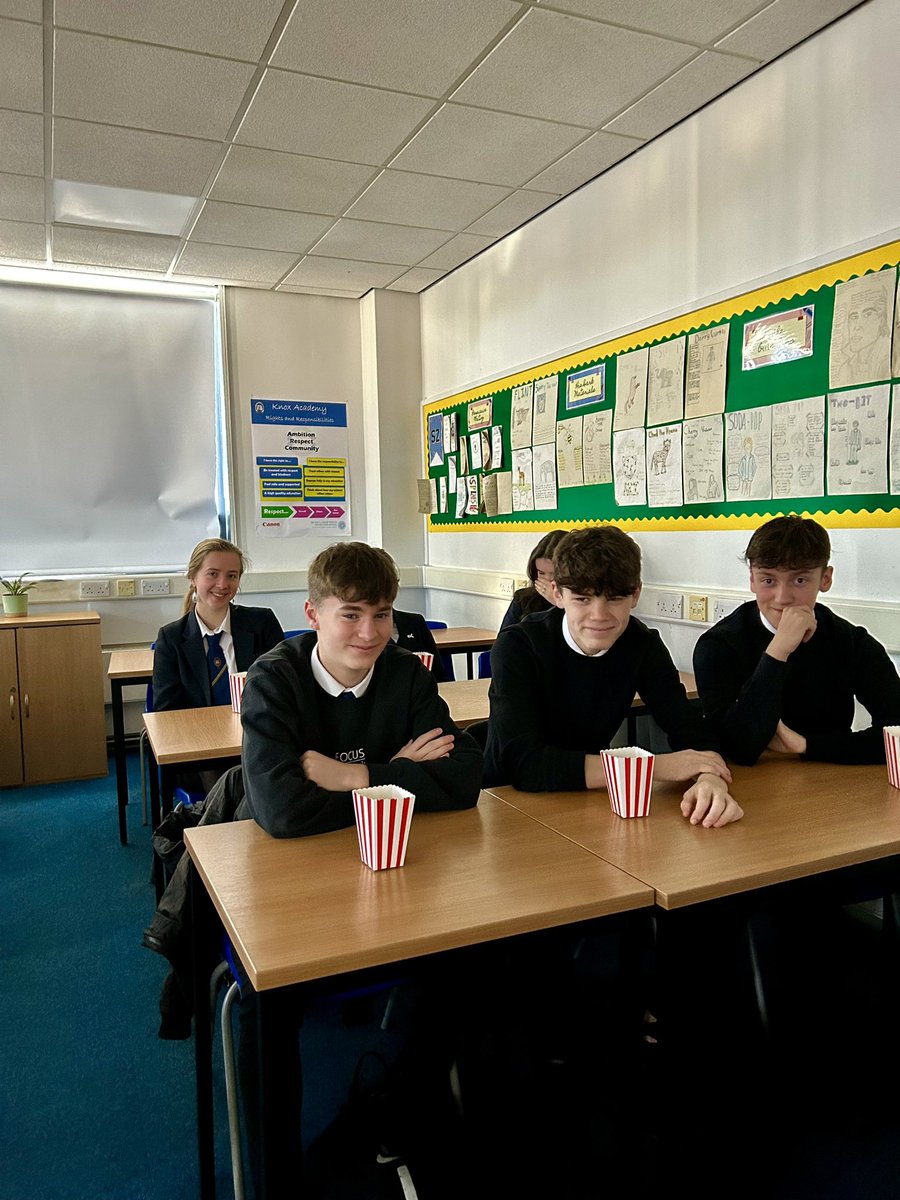 KnoxEnglish's tweet photo. Popcorn and a show this morning for Ms Cahoon’s Higher class! Pupils have been studying Arthur Miller’s play, All My Sons. They watched Bill Pullman &amp; Sally Field at the Old Vic! 🎭 🍿 @knoxacademy https://t.co/B7TaLHslF7