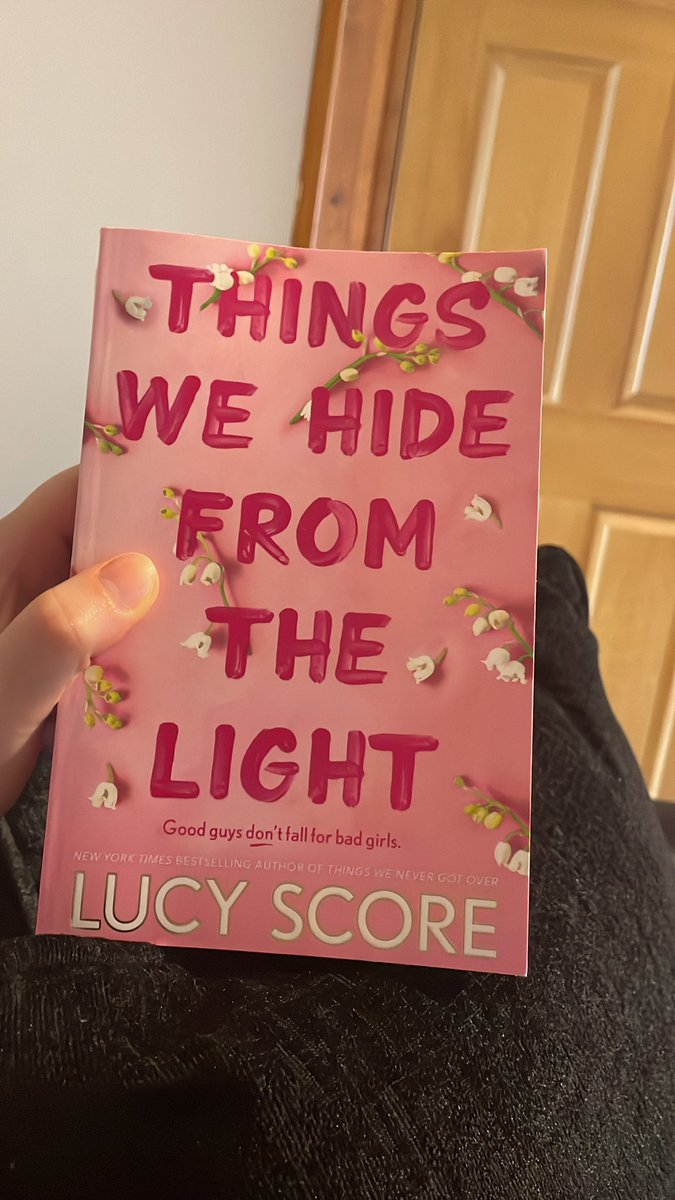 livlovestoread1's tweet photo. This book took a while to get through but I did it! 
@scaryreadathon #TeamLaughter 100 points 🥳 
@Final_book typography cover ✔️ https://t.co/0bCzkKQDx2