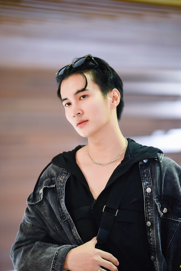 ENTSYNCTHAiLAND's tweet photo. ความน่ารักอ่ะทำให้เราเพ้อ ความเป็นเธออ่ะทำให้เรารัก 🥰
Instargram : Stampc4
Facebook : Pornwasin Rueangnukul
Twitter : Stampc4
#stamppornwasin
#BornToBeYTheSeries
#proimpress #well
#Labx #Nhealth #Hyanggisalon
#ซีรีส์วาย #Y #ซีรี่ย์วาย #YThai
#ThaiY #BLSeries #Series #วาย #จิ้น https://t.co/dFktgohtBJ