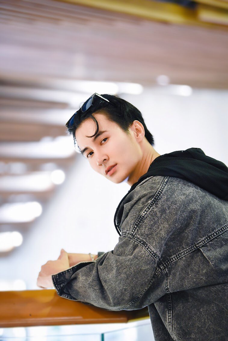ENTSYNCTHAiLAND's tweet photo. ความน่ารักอ่ะทำให้เราเพ้อ ความเป็นเธออ่ะทำให้เรารัก 🥰
Instargram : Stampc4
Facebook : Pornwasin Rueangnukul
Twitter : Stampc4
#stamppornwasin
#BornToBeYTheSeries
#proimpress #well
#Labx #Nhealth #Hyanggisalon
#ซีรีส์วาย #Y #ซีรี่ย์วาย #YThai
#ThaiY #BLSeries #Series #วาย #จิ้น https://t.co/dFktgohtBJ