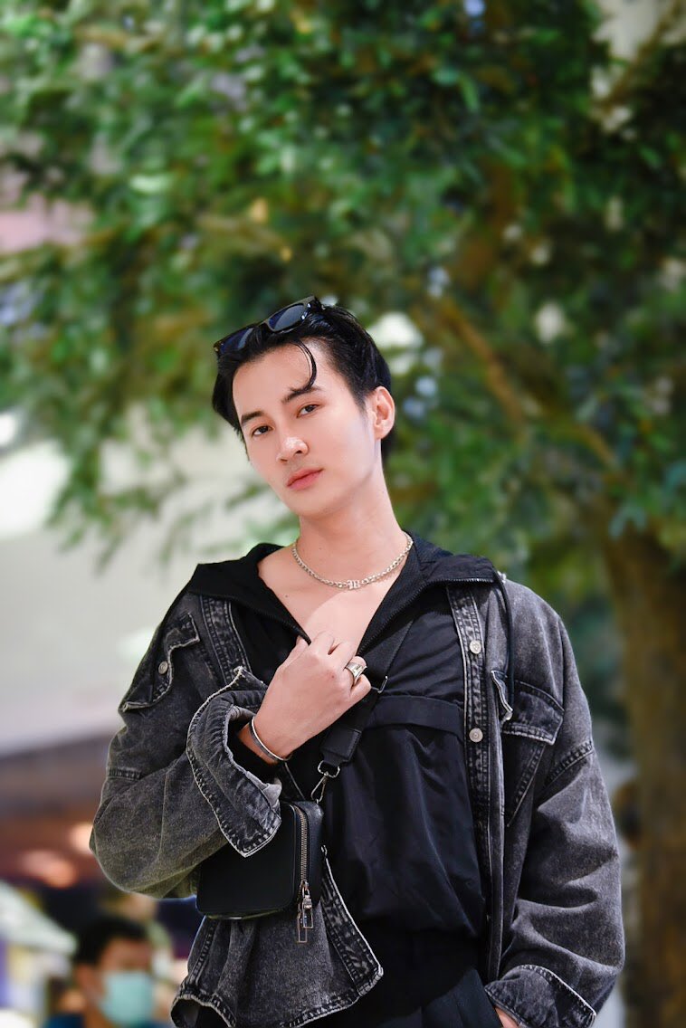 ENTSYNCTHAiLAND's tweet photo. ความน่ารักอ่ะทำให้เราเพ้อ ความเป็นเธออ่ะทำให้เรารัก 🥰
Instargram : Stampc4
Facebook : Pornwasin Rueangnukul
Twitter : Stampc4
#stamppornwasin
#BornToBeYTheSeries
#proimpress #well
#Labx #Nhealth #Hyanggisalon
#ซีรีส์วาย #Y #ซีรี่ย์วาย #YThai
#ThaiY #BLSeries #Series #วาย #จิ้น https://t.co/dFktgohtBJ