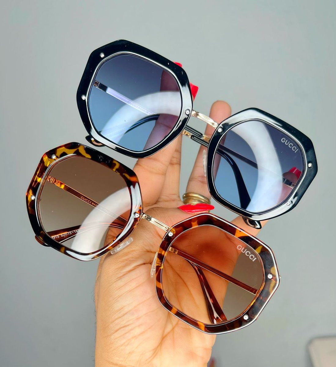 Duchess_Edwards's tweet photo. Designer glasses available for 8k only. Kindly RT.
Nationwide delivery. https://t.co/Ui9rMtVnSO