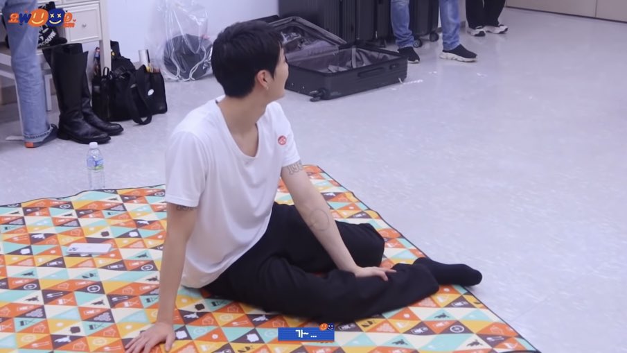 한강에서 음방대기실까지 .