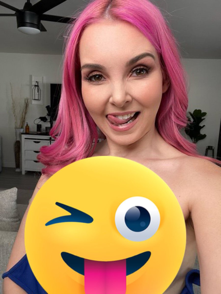 Laurah_p1's tweet photo. Say hi 👋 if you didn’t see those 2 meatballs lol 😝 https://t.co/wNzGbkvAuf