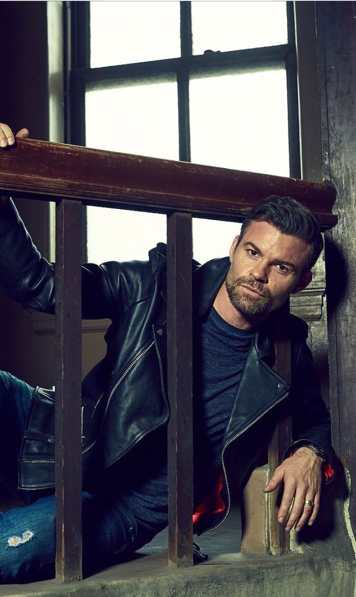 HAPPY BIRTHDAY DANIEL GILLIES! 