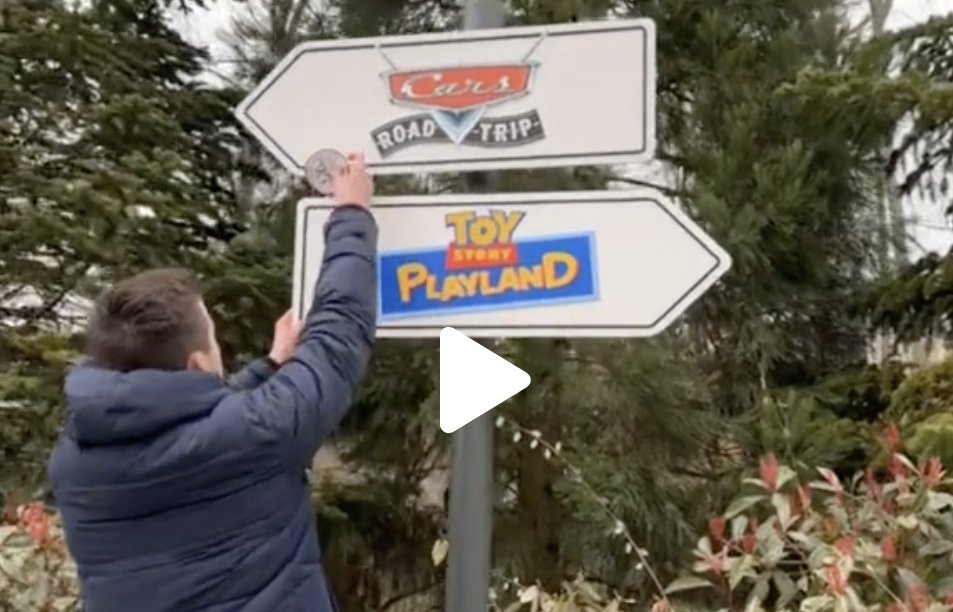 PixiedustDLP's tweet photo. ❌ Attention-seeking TikTokker defaces Disneyland Paris with Ajax stickers 📝 READ MORE ➡️ https://t.co/ld45K2g1HU

#disneylandparis #DisneyParks https://t.co/sQLRiBflV7