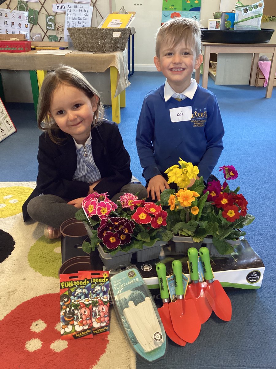 HogsthorpePA's tweet photo. A big thank you to Chapel Garden Centre for the kind donations of flowers. The school garden will soon be full and bright ready for summer. #letsgetdigging Chapel Garden Centre https://t.co/Ozbs2R2wUb