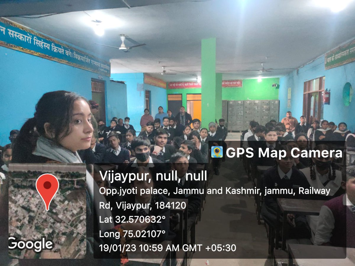 Swachhvijaypur5's tweet photo. Workshop on #3R Principle #SourceSegregation #HomeComposting was organised by #IEC team Vijaypur on 19-01-2023 at #Vaid Hr. Sec. School #Vijaypur
@raavi_guru
@JammuUlb
@aiilsgjk
@AIILSG_Official
@eovijaypur https://t.co/8Nu9YkfFWv