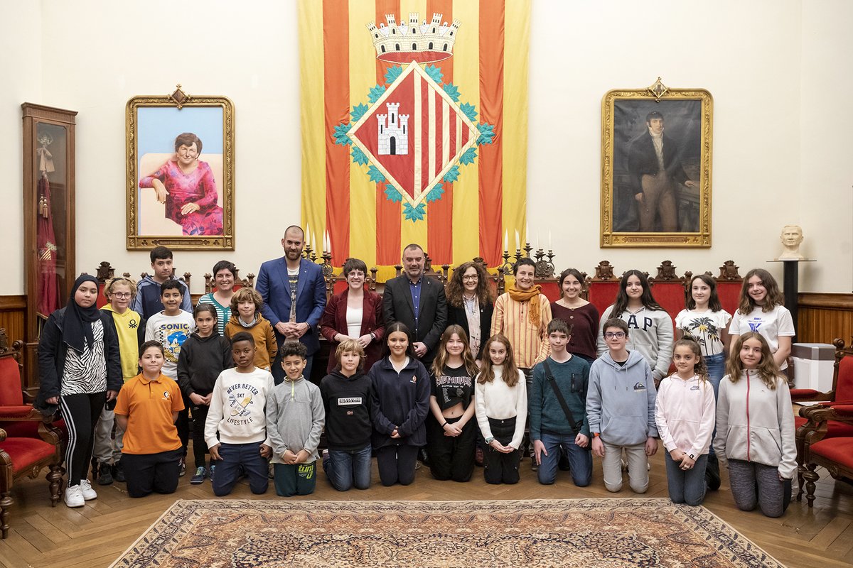 ajterrassa's tweet photo. 🙋Ahir es va celebrar el plenari de seguiment del Consell Municipal de la Infància i l'Adolescència de #Terrassa, #CMIAT. Un òrgan de participació format per infants i joves de 10 a 14 anys, escollits a les escoles i instituts de la ciutat. FIL👇 https://t.co/7DKAY8xAO2