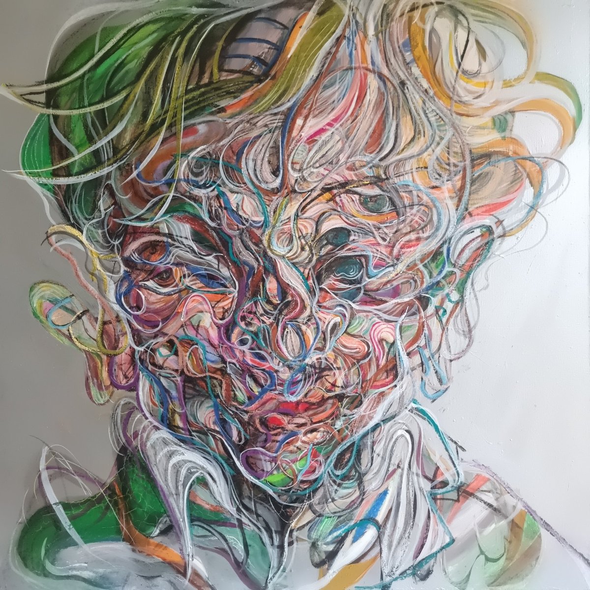 In my self-portrait, my face has a very intense and profound gaze that can be difficult to interpret. The expression on my face is very serious and creates an impression of inner struggle and tension. The eyes are directed straight towards the viewer, giving the feeling...