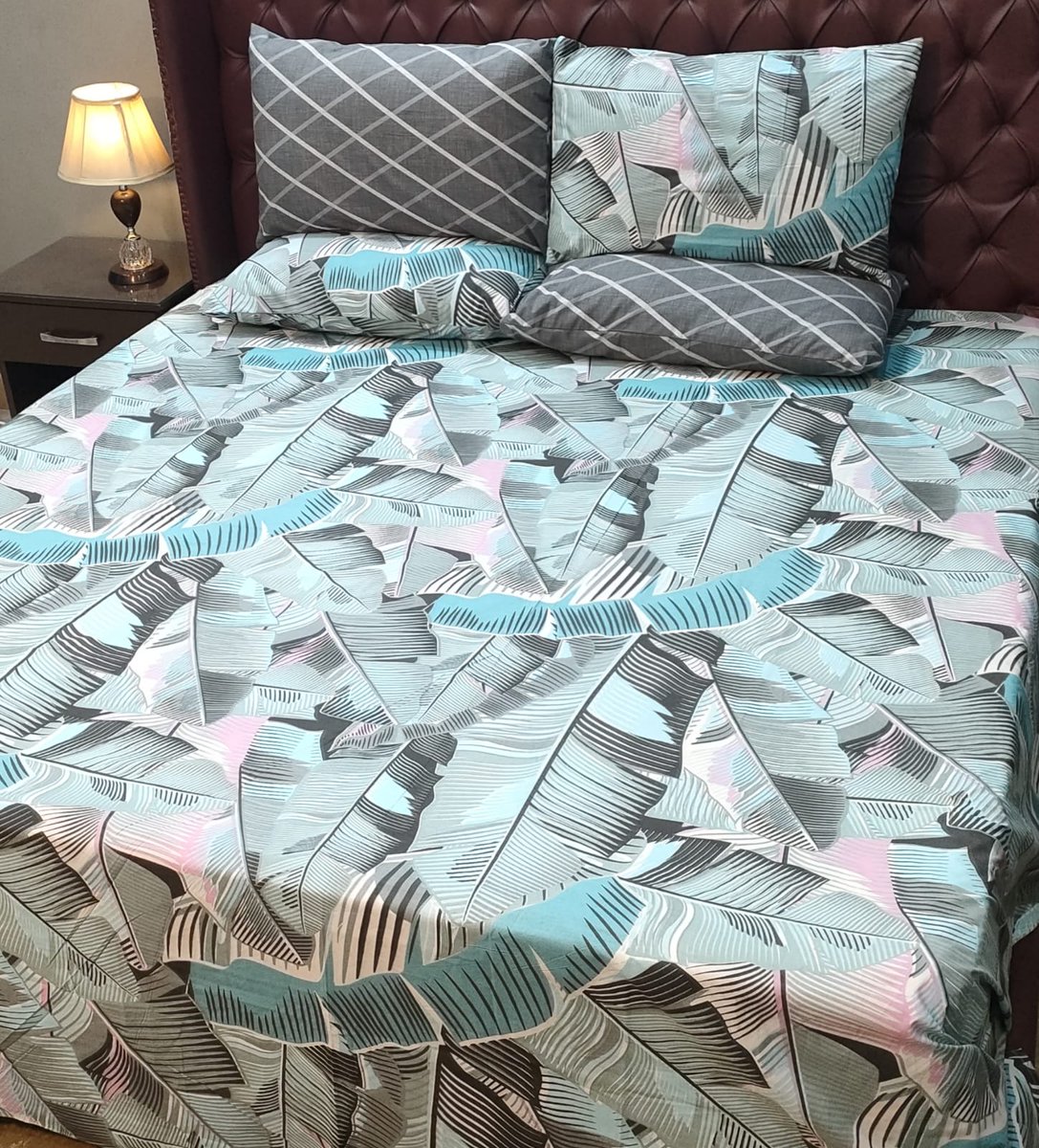 ahsanghouri263's tweet image. Cotton Printed Bedsheet
100% the Same as shown in Picture
Long-lasting color fade resistant
Single and King Size Available
Shopnow: bit.ly/3ZYBF0F
WhatsApp: 03260732544
#merrycollection263 #cottonbedsheets #printedbedding #springsales