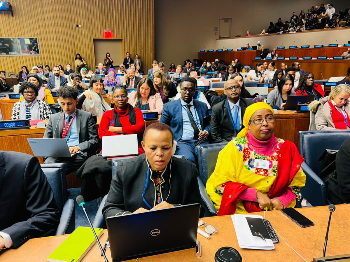 4Daltabyo's tweet photo. Speaking at the @UN's 67th session of the Commission on the Status of Women. The Minister of 
@MwomenHRD
 
@hon_khadija reiterated #Somali Govt's commitment to promoting women's rights &amp; empowering all women and girls through innovations and education in the digital age. #CS67 https://t.co/IGdP9KfLCW
